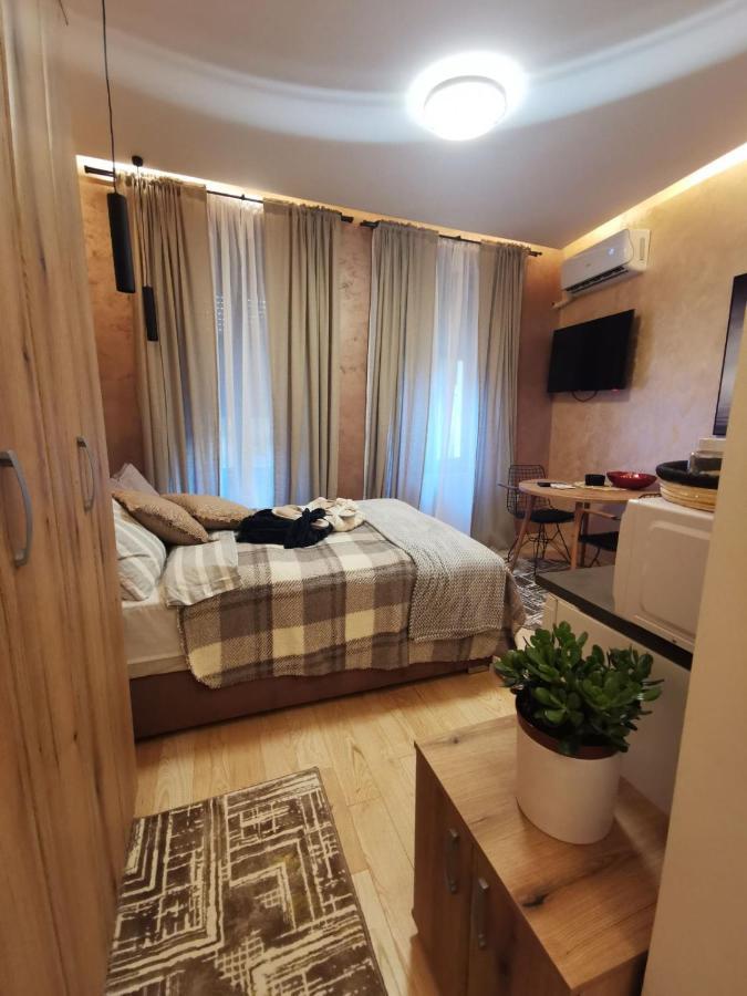 Obilic Apartmani Belgrado Esterno foto