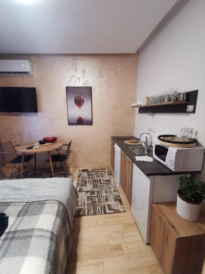 Obilic Apartmani Belgrado Esterno foto