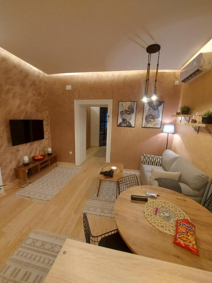 Obilic Apartmani Belgrado Esterno foto