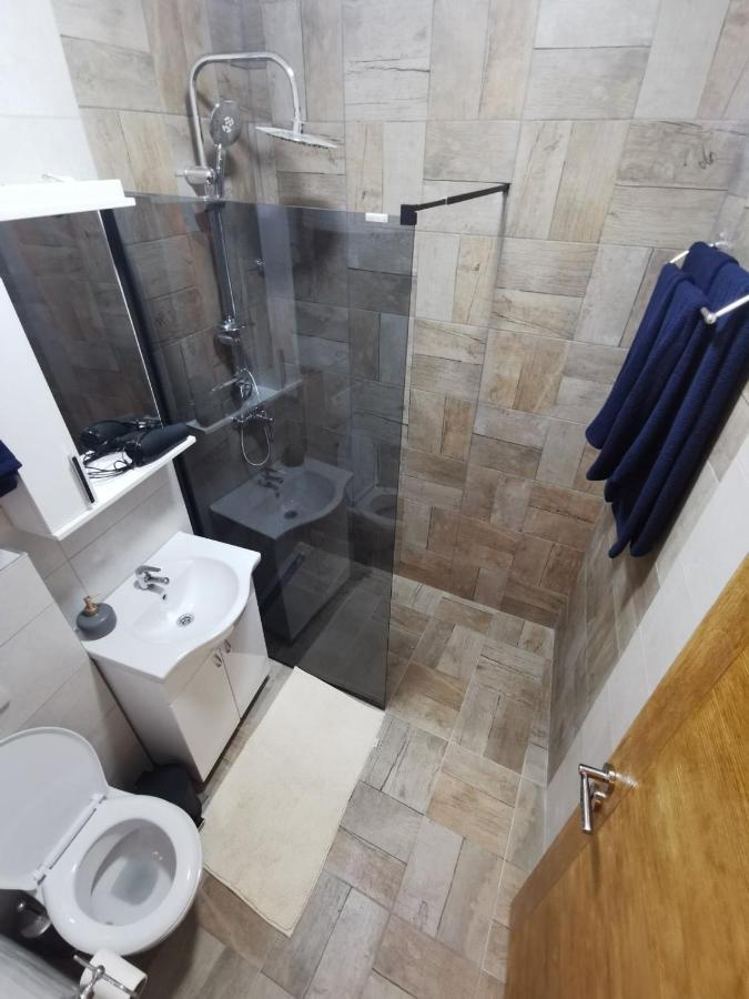 Obilic Apartmani Belgrado Esterno foto